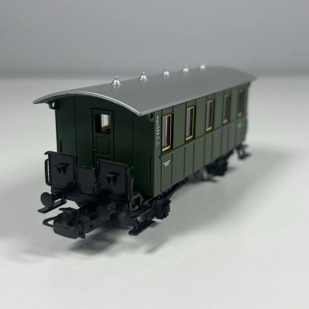 Vintage HO Marklin 4007 Passenger Coach Car In Box West Germany